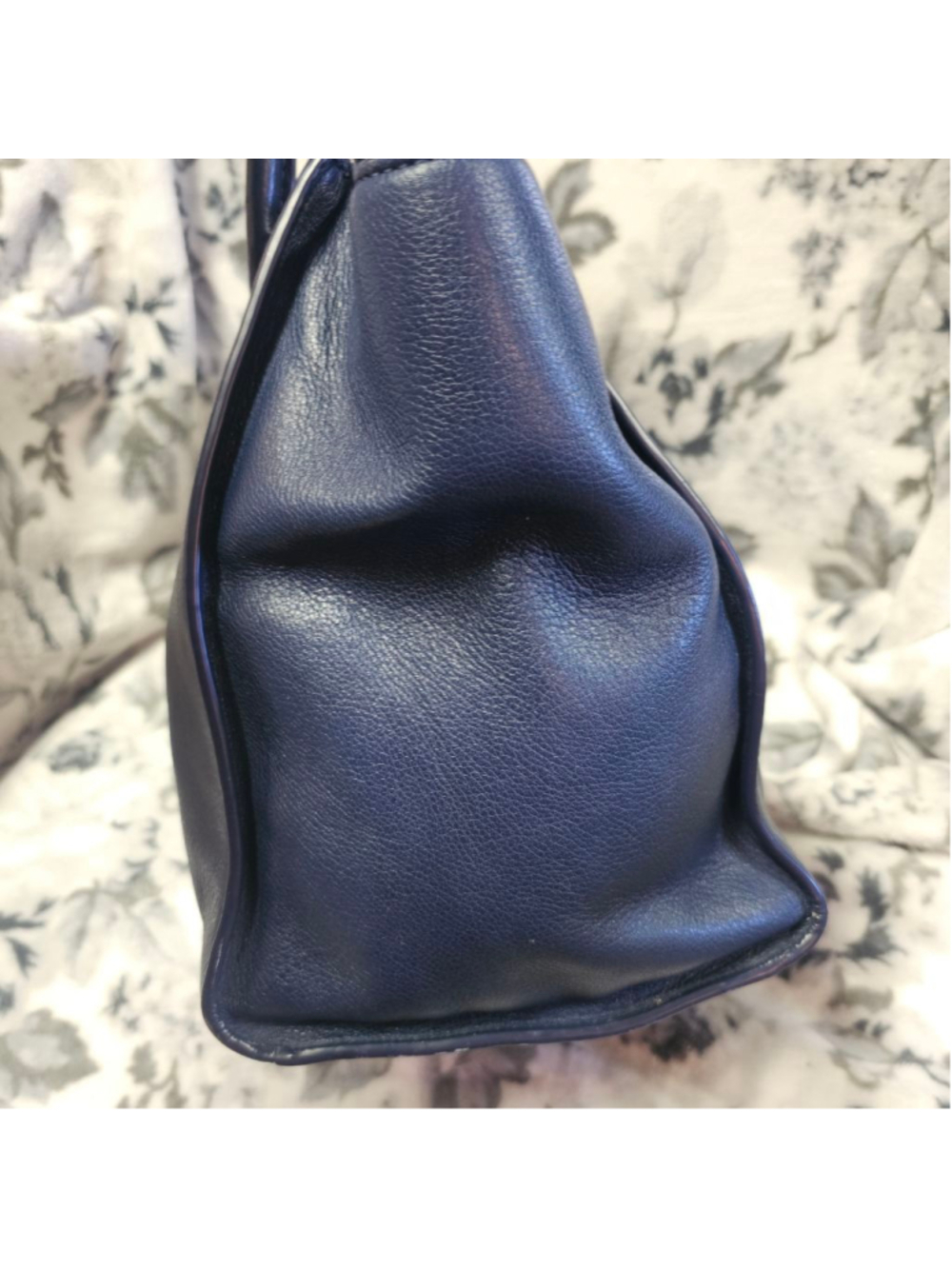 Michael Kors Sutton Medium Navy Blue Leather Satchel - Excellent Condition - Picture 6 of 10